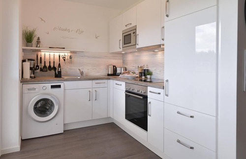 Busum Apartment | Haukes Koje - barrier-free, infrared cabin, fireplace, extra wide doors