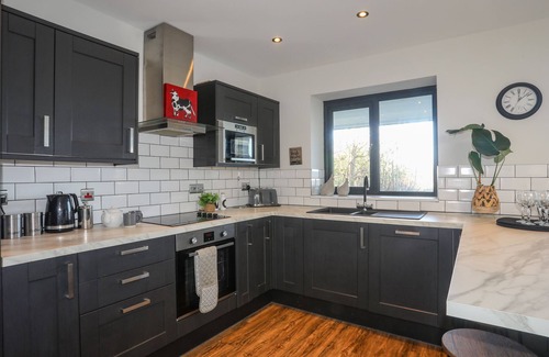 Moelfre House | HAULFRYN, pet friendly, with a garden in Moelfre