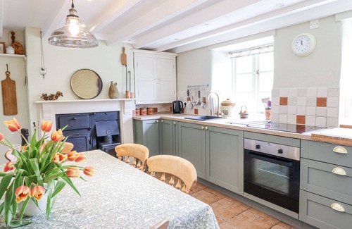 Llangynog Cottage | HAULFRYN, pet friendly, with open fire in Llangynog