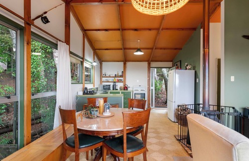 Pukawa House | Hauraki Haven - Lake Taupo Holiday Home