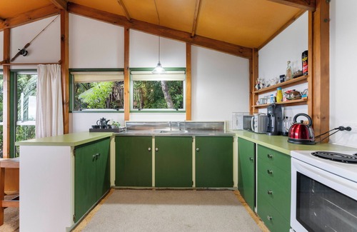 Pukawa House | Hauraki Haven - Lake Taupo Holiday Home