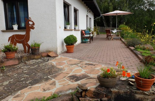 Bad Konig House | Haus Alpaka