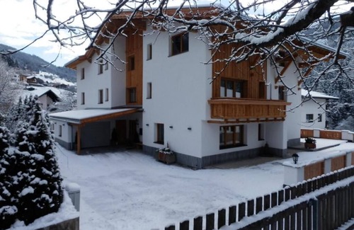 Flirsch Apartment | Haus Alpenflora - Apartment with 2 bedrooms