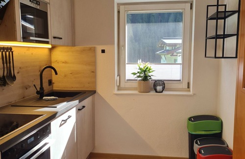 Madseit Apartment | "Haus Alpenheim Apartment 3" with Mountain View, Balcony & Wi-Fi
