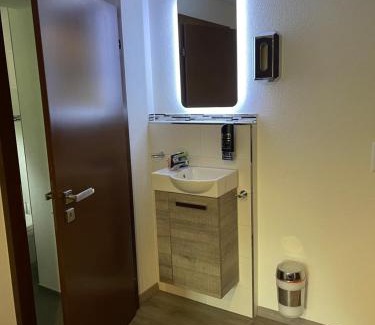 Wassen Apartment | Haus Alpenhof