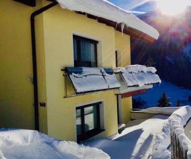 Trins Apartment | Haus Alpenrose