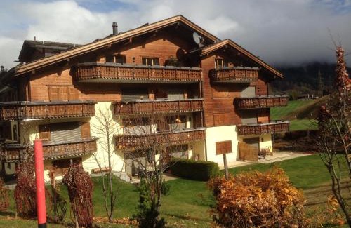 Klosters-Serneus Apartment | Haus am Golfplatz