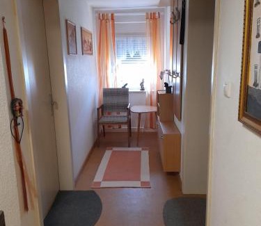 Altstrimmig House | Haus am Hügel