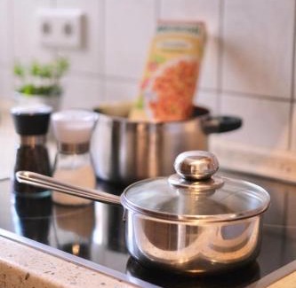 Herresbach Apartment | Haus am Nürburgring I Innenhof I Küche I Garten I Stellplatz I 10 Personen