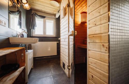 Altengamme Apartment | Haus Anna Elbe, Bauernhaus-Ferienwohnungen an der Elbe