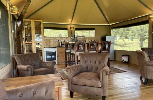 Naivasha Cabin | Haus der Pferde, Luxuszelte, Wildtier-reservat, Privater Koch, Hausmädchen,natur