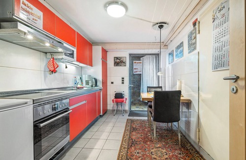 Region Hannover District Apartment | Haus Erna am Deister Apartment with sauna, garden and hut, e-car charging station