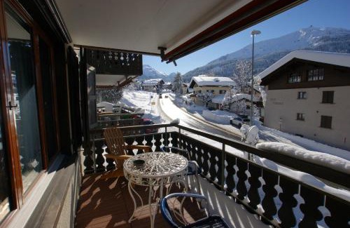 Klosters Dorf Apartment | Haus Euphrasia