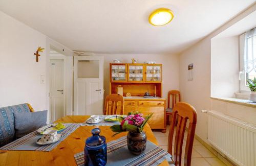 Monzelfeld House | Haus Gertrud