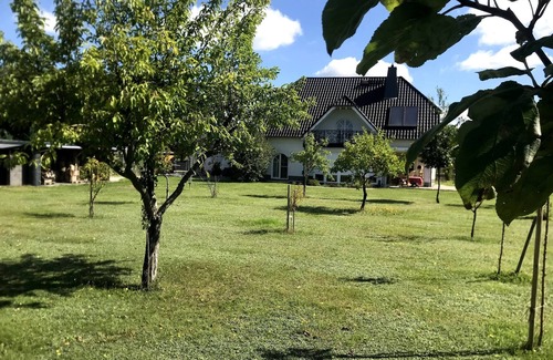 Neuzelle Apartment | Haus Im Grünen House in the green