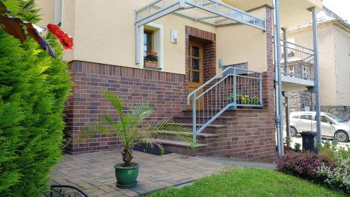 Oberlungwitz Apartment | Haus Ingrid Ferienwohnung Vintage