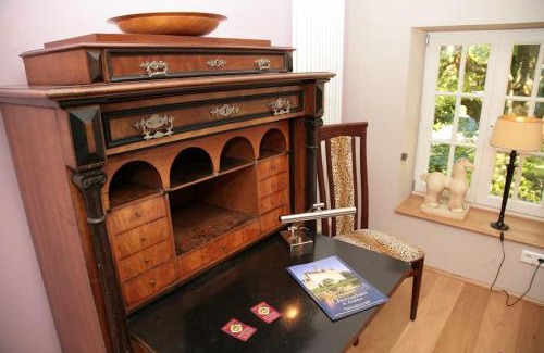 Heek Apartment | Haus Keppelborg: ZI Antonia mit Kirchplatzblick