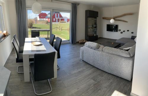 Dranske Apartment | Haus Kranichfeld Wohnung T