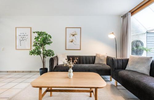 Kreuzlingen House | Haus mit Garten, Sauna und Parkplatz
