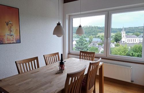 Schalkenmehren House | Haus mit idyllischem Seeblick