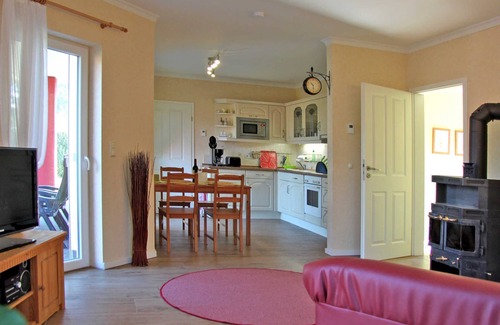 Freest House | Haus Nordwind - red holiday home