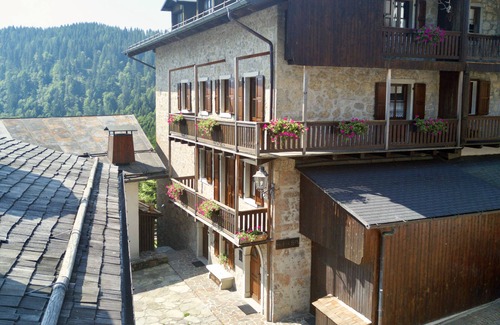 Sauris di Sopra Apartment | HAUS PA 'SEFN ACCOMMODATION "TOUCH EARTH"