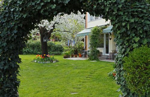 Caldaro Sulla Strada del Vino Apartment | Haus Rogger