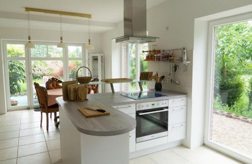 Sehlen Apartment | Haus Rosengarten- Ruhige Ferienwohnungen im Grünen
