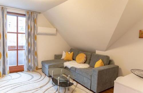 Stubenberg Apartment | Haus Rosy Ferienwohnung