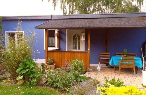 Heyweiler House | Haus rot - Ferienhäuser Am Baybachtal