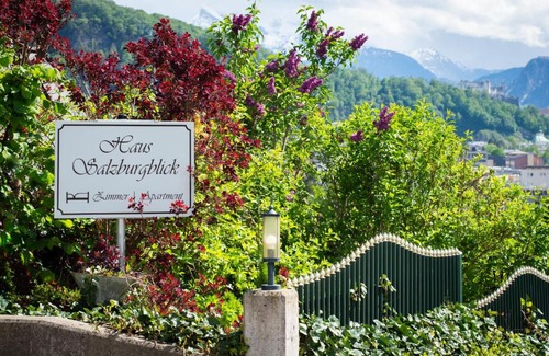 Laakirchen Bed & Breakfast | Haus Salzburgblick (ehem. Haus Elisabeth)