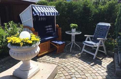 Moelln Apartment | Haus Schulz - Holiday apartment/1 bedroom/shower, WC