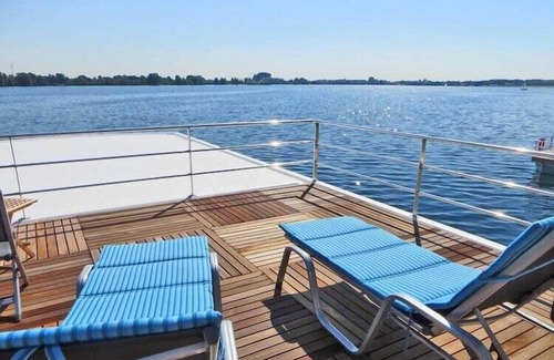 Vynen Boat Rental | Hausboot am Xantener Nordsee