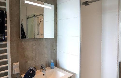 Ribnitz Boat Rental | Hausboot Ankerplatz