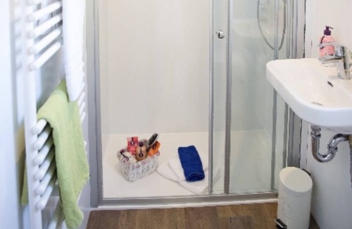 Rheinsberg Boat Rental | Hausboot Arielle für Max. 8 Personen im Ruppiner Seenland