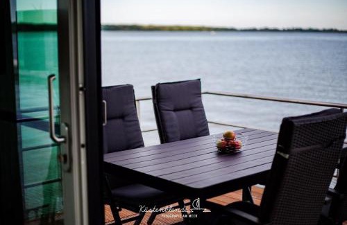 Ribnitz Boat Rental | Hausboot Dory