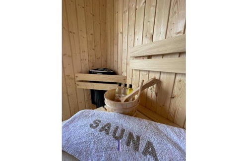 Barth Boat Rental | Hausboot Fjord HAVEN mit Biosauna in Barth