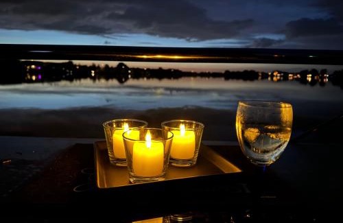 Lathum Boat Rental | Hausboot KOMET Luxus und Natur pur max 5 Pers