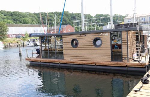 Flensburg Boat Rental | Hausboot Lina, Flensburg