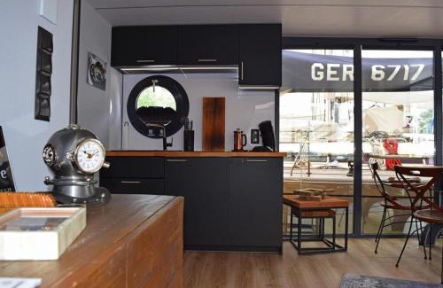 Flensburg Boat Rental | Hausboot Lina, Flensburg