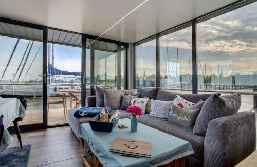 Knieper Nord House | Hausboot Seeadler Stralsund