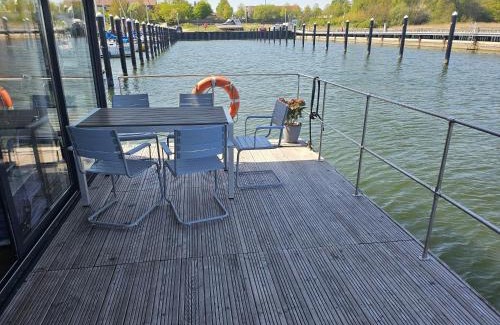 Knieper Nord Boat Rental | Hausboot Tollow