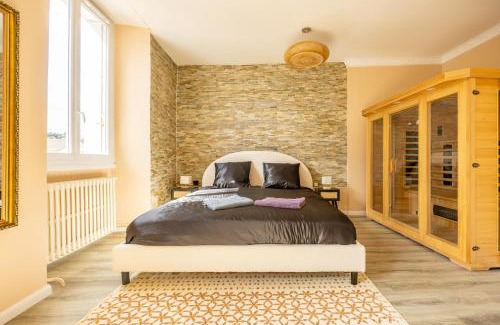 Bouguenais Apartment | Haussmannien Standing and Confort - Sauna - 7 pers
