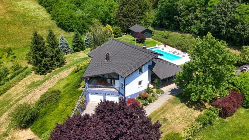 Pregrada Villa | Hausta House