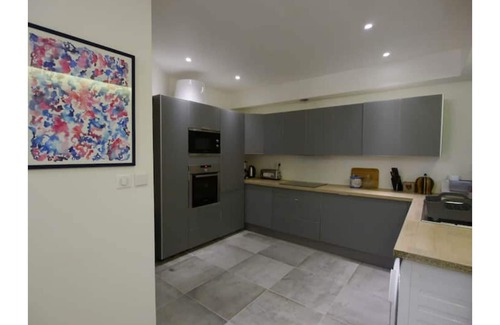 Arts-et-Metiers Apartment | Haut Marais, rue Volta, 2 bedrooms, 2 bathrooms