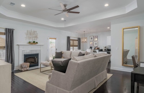 Northport House | Haute Hideaway!
