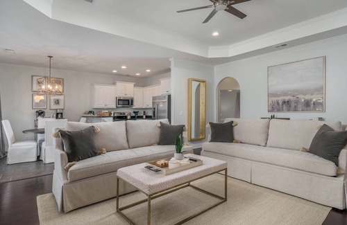 Northport House | Haute Hideaway!