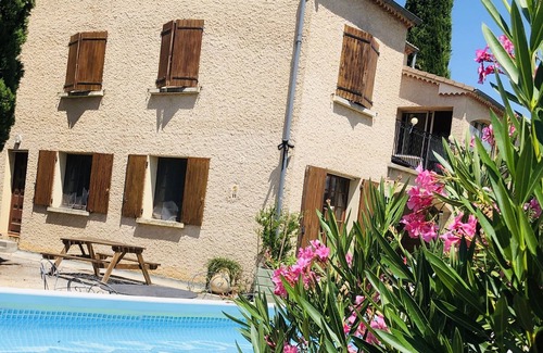 Saint-Julien-d'Asse Villa | Haute Provence Ground floor of detached villa