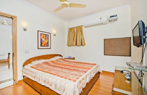 Nehru Place Apartment | Hauz Khas-homestay Experince Simple