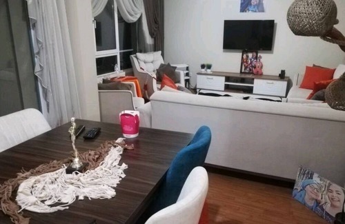 Gaziemir House | Hava Alanına ve İzmir Fuar Alanına Yakın Aile Evi